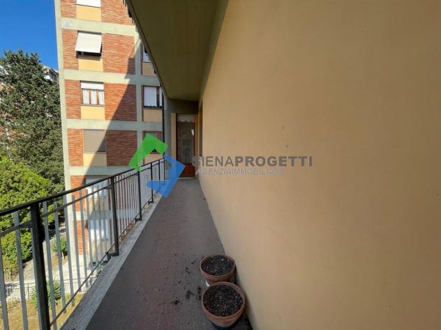 Via Perfetti a Siena. Grande Quadrilocale da 130 mq , 3 camere, 2 bagni, con Box e Posto Auto! - Foto 4