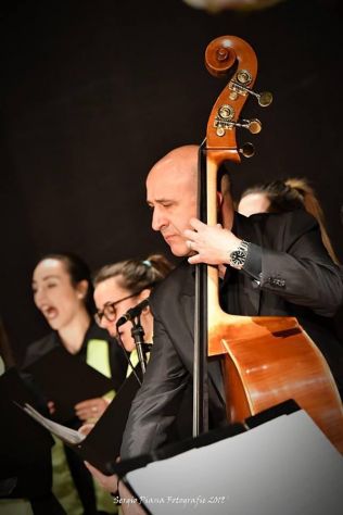 Lezioni di Basso elettrico, Contrabbasso e chitarra classica