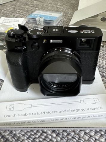Fotocamera digitale Fujifilm X100VI nera - Foto 3