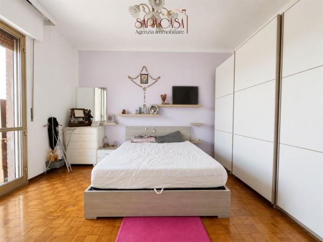 Appartamento con tre camere da letto e due bagni - Foto 4