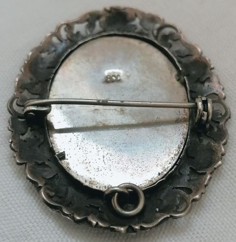 ANTICA SPILLA IN ARGENTO CON MINIATURA SFONDO ORO MADONNA CON BAMBINO, 1800. - Foto 6