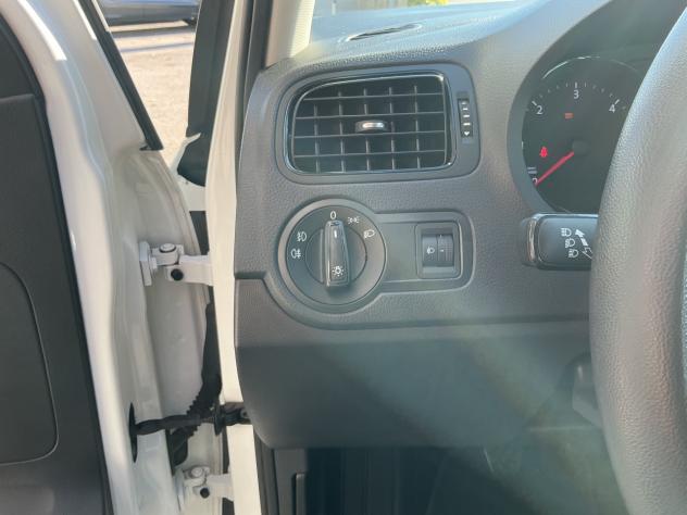Volkswagen Polo 1.4 Diesel Neopatentati - Foto 9