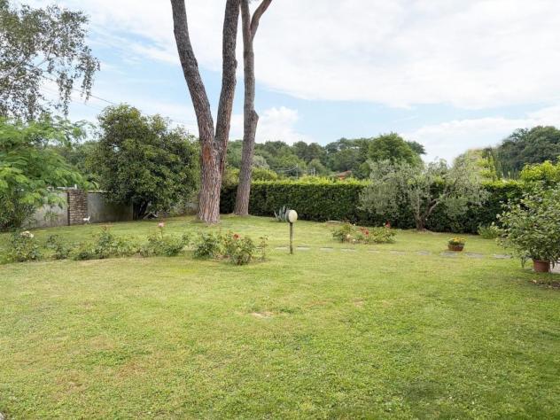 Villa in vendita a Gragnano - Capannori 250 mq Rif: 1417881