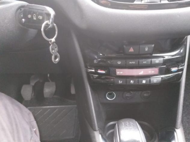 PEUGEOT 208 1.2 VTi 82 CV 3 porte GT LINE rif. 18349470 - Foto 4