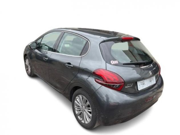 PEUGEOT 208 1° serie PureTech 82 5 porte Allure rif. 23486002 - Foto 6