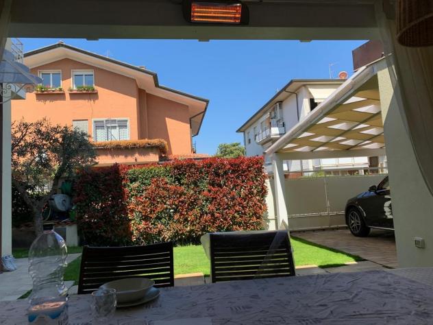 Villetta bifamiliare in vendita a Lido di Camaiore - Camaiore 130 mq Rif: 1392754 - Foto 4
