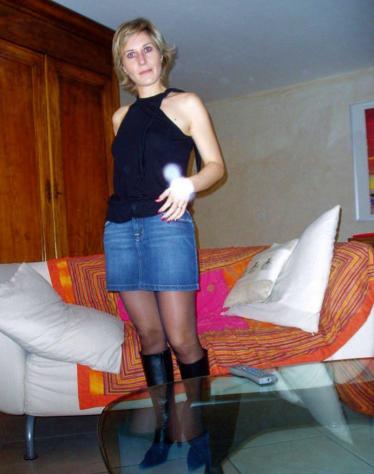 Donna di Viareggio, 34 anni. Fisico Normale Tel: