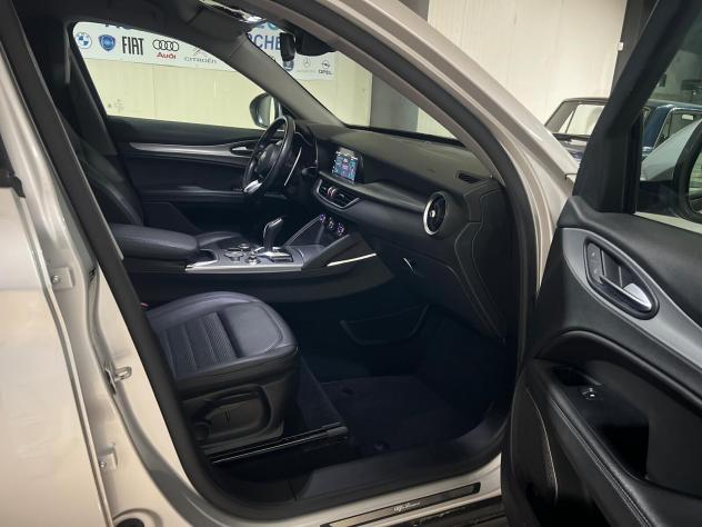 Alfa Romeo Stelvio 2.2 Turbodiesel 190 CV AT8 Q4 Sprint - Foto 6