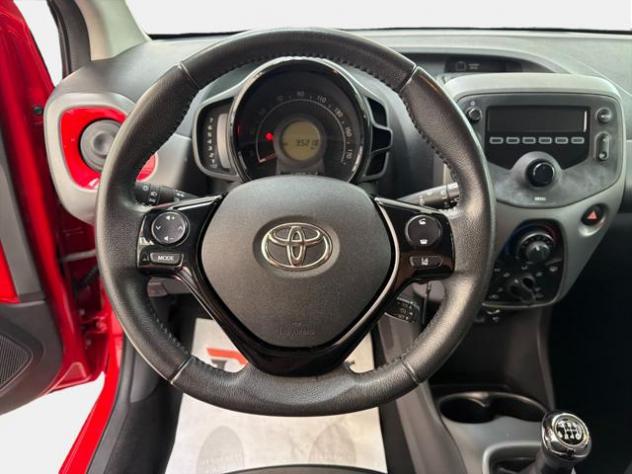 TOYOTA Aygo Connect 1.0 VVT-i 72 CV 5 porte x-clusiv rif. 24063453 - Foto 8