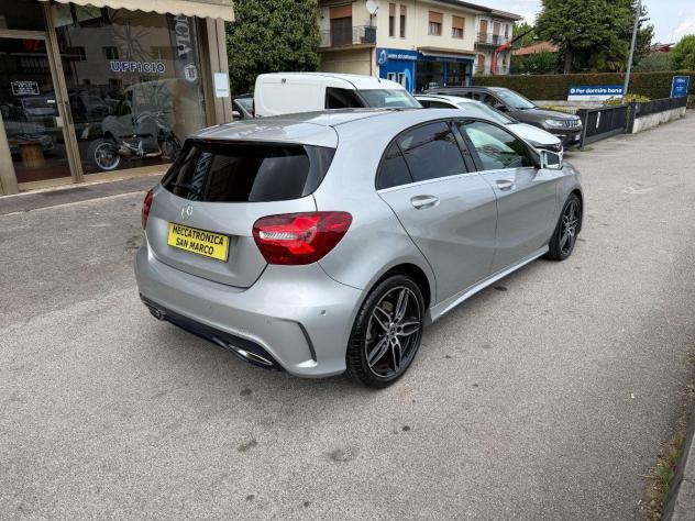 MERCEDES - Classe A - A 200 d Automatic 4Matic Sport - Foto 4