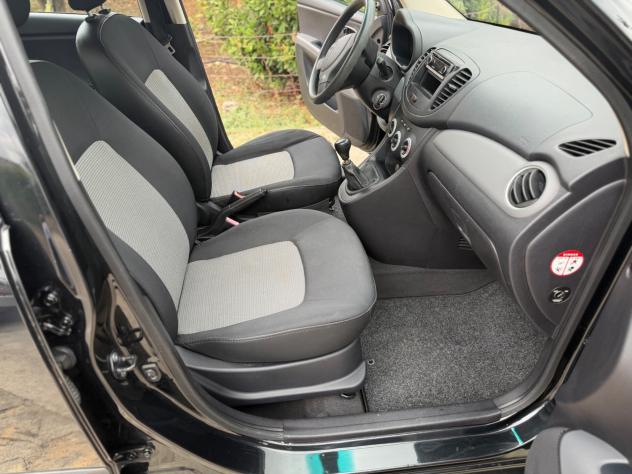 Hyundai i10 1.1 12V Comfort - Foto 7