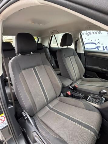 VOLKSWAGEN T-Roc 2.0 TDI SCR 150 CV DSG Business BlueMotion Technol rif. 23923376 - Foto 9