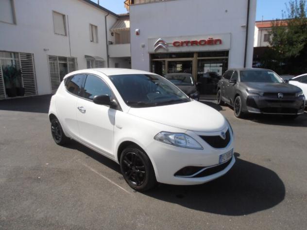 LANCIA Ypsilon 3ª serie Ypsilon 1.2 69 CV 5 porte Silver