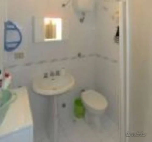 4 camere per studentesse (Zona Obelisco / Porta Napoli) - Foto 3