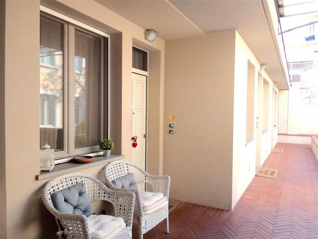 APPARTAMENTO di 2 vani e di 60 mq (FIRENZE) rif. AAJ374