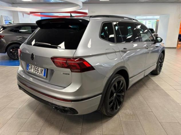 VOLKSWAGEN Tiguan Allspace 2.0 diesel 200cv. Aut. 4MOTION(4x4)R-Line ,7 POSTI rif. 23800486 - Foto 6