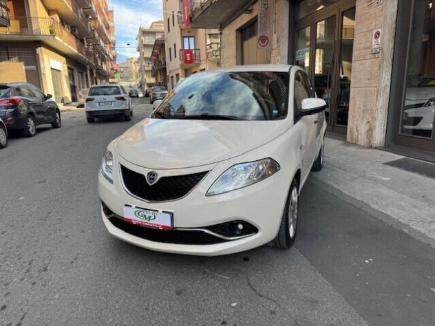 Lancia Ypsilon 1.3 MJT 16V 95 CV 5 porte - Euro 6 - Foto 5