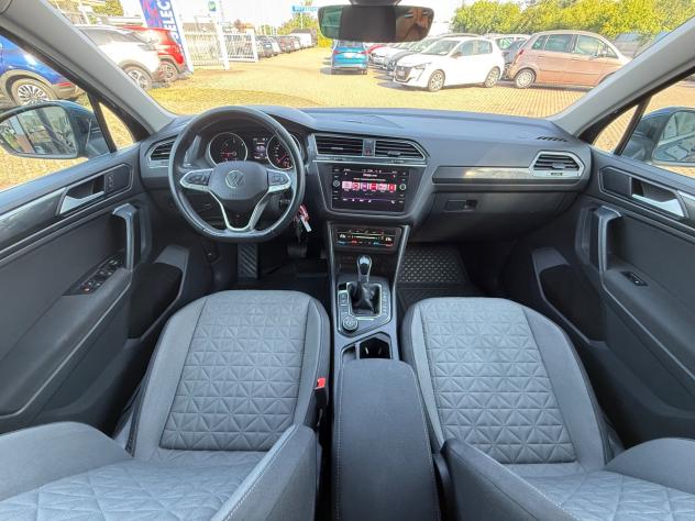 Volkswagen Tiguan 2.0 TDI 150 CV SCR DSG 4MOTION Life - Foto 9