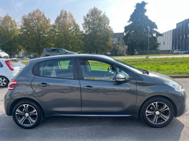 Peugeot 208 1.4 HDi 68 CV 5 porte Access - Foto 6