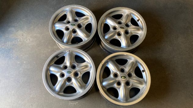 Cerchioni in lega 16 pollici Land Rover Discovery 1^serie
