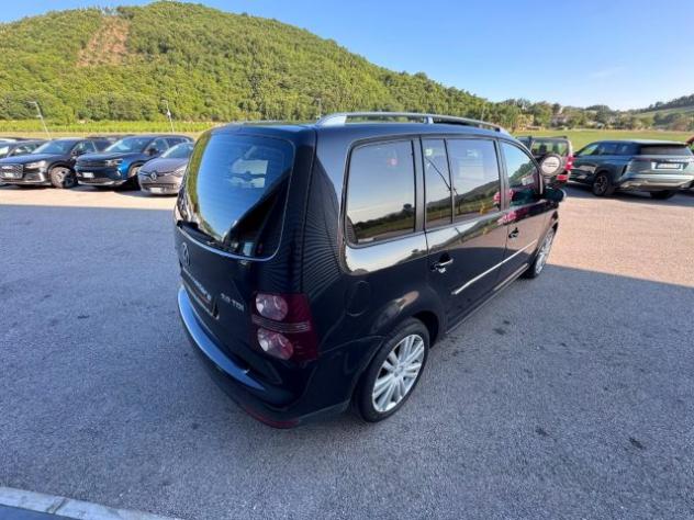 VOLKSWAGEN Touran 2.0 TDI DPF Highline 7 posti TETTO ok neopatentati rif. 23956806 - Foto 5