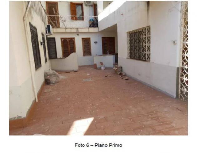Immobile in asta di 98 m², box auto in vendita a Aci Catena - Foto 3