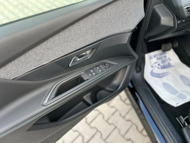 PEUGEOT 3008 BlueHDi 130 EAT8 Allure Pack rif. 24108895 - Foto 7