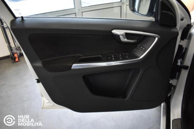 VOLVO XC60 D3 R-design Momentum rif. 23999566 - Foto 7