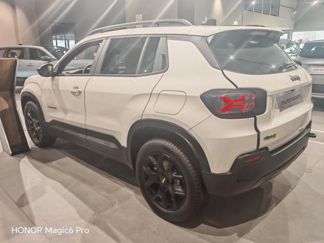 Jeep Avenger 4xe Hybrid 1.2 MHEV 4xe The North Face - Foto 4