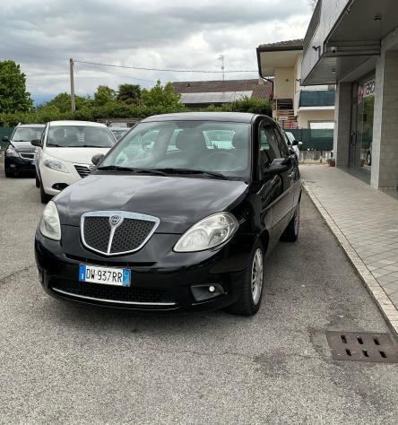 Lancia Ypsilon 1.4 GPL Neopatentati - Foto 3