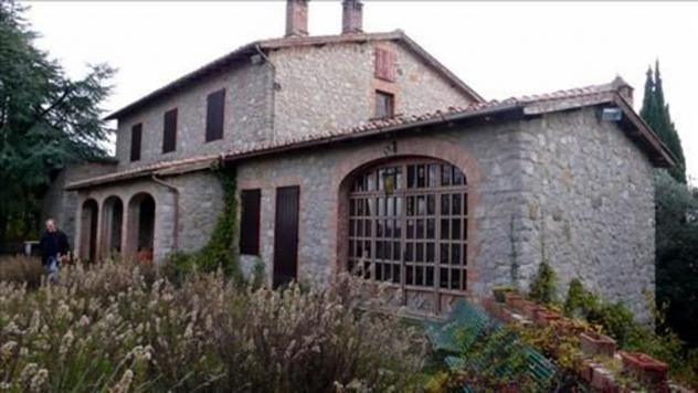 Villa in vendita a Siena 380 mq Rif: 1342390