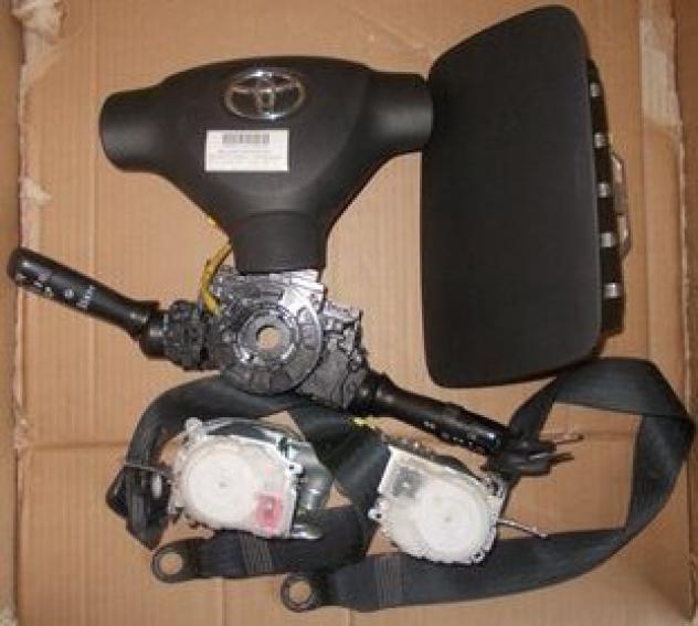 DISPOSITIVO AYGO MOD. FINO AL 17 AIRBAG LATO GUIDA KIT AIR VOLANTE 1SP + PASS 1 SP + 2 CINTURE + SPIRALATO TOYOTA AYGO (KGB40) 999-U42067 Carrozzeria
