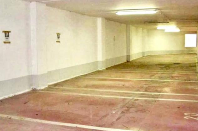 Immobile in asta di 312 m², box auto in vendita a Cascina - Foto 7