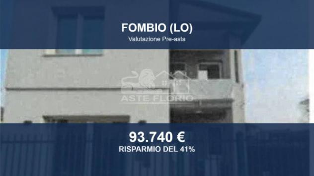 Immobile in asta di 242 m² con più di 5 locali e box auto in vendita a Fombio