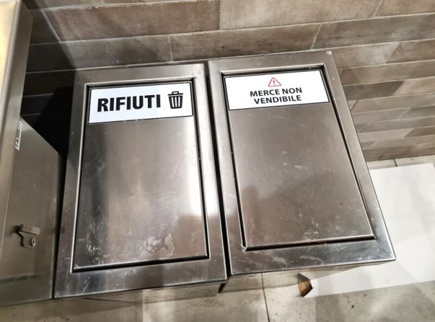 2 pattumiere inox coperchio "semprechiuso" usati - Foto 2