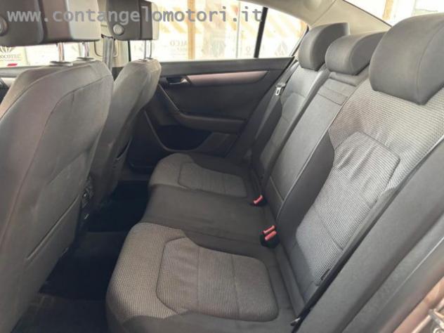 VOLKSWAGEN Passat 1.6 TDI BlueMotion Tech. rif. 24105169 - Foto 7