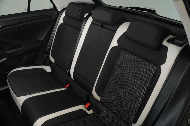Volkswagen T-Roc 1.6 TDI Advanced 115CV - Foto 10