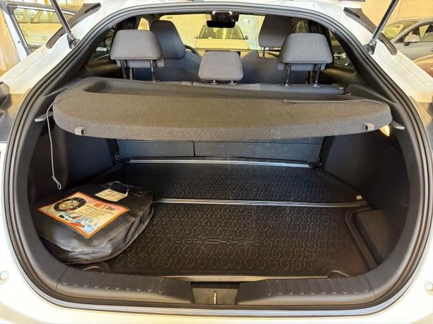 Toyota C-HR 2.0 PHEV E-CVT Trend Eco - Foto 6