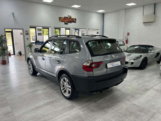 BMW X3 2.0d - Foto 7