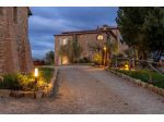 APPARTAMENTO di 3 vani e di 100 mq (SAN GIMIGNANO) rif. S 61
