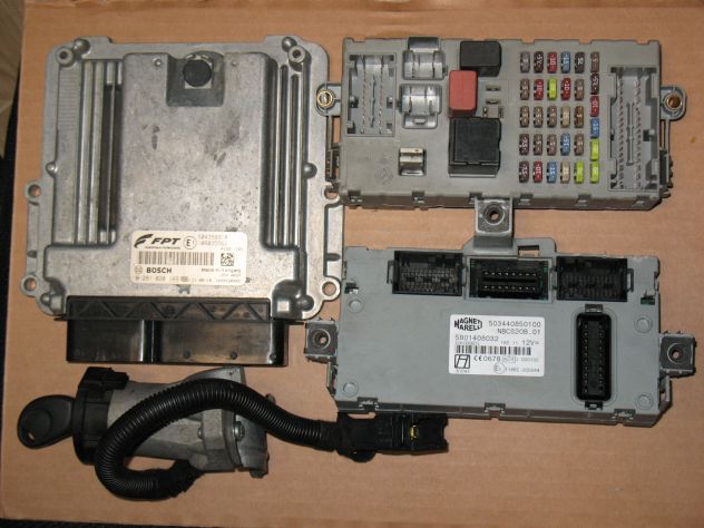 ECU KIT CENTRALINA IVECO DAILY 3.0 0281020149 EDC17CP52 503440850100 5801408032