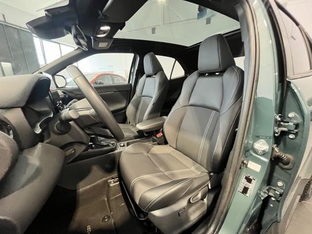 Toyota Yaris Cross 1.5H (130 CV) Lounge E-CVT AWD - TECH PACK - Foto 8