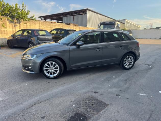 Audi A3 1.6 TDI Attraction - Foto 9