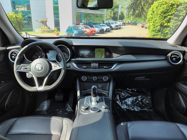 Alfa Romeo Stelvio 2.2 Turbodiesel 210 CV AT8 Q4 Executive - Foto 8