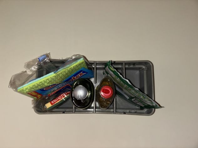 CONTENITORE GRANDE IN PLASTICA PORTA SPUGNE E/O DETERSIVI DA CUCINA O BAGNO”ES - Foto 5