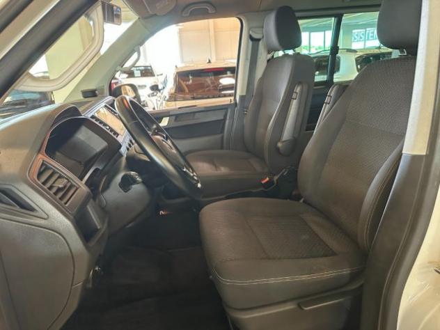 VOLKSWAGEN Multivan 2.0 TDI 150CV DSG Trendline UNICO PROPRIETARIO rif. 24002266 - Foto 9