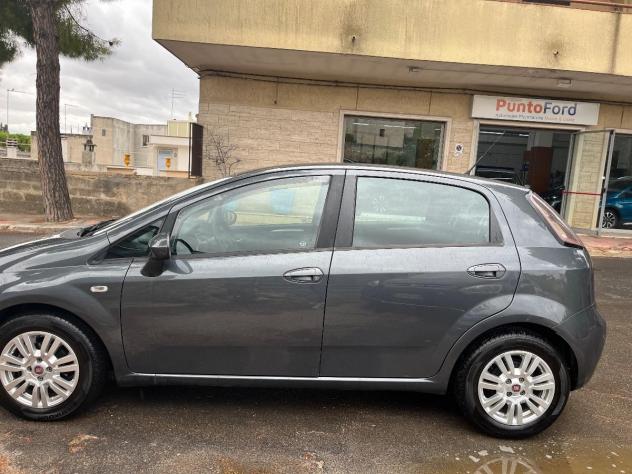 FIAT - Punto - 1.3 MJT II 75 CV 5p. Young - Foto 9