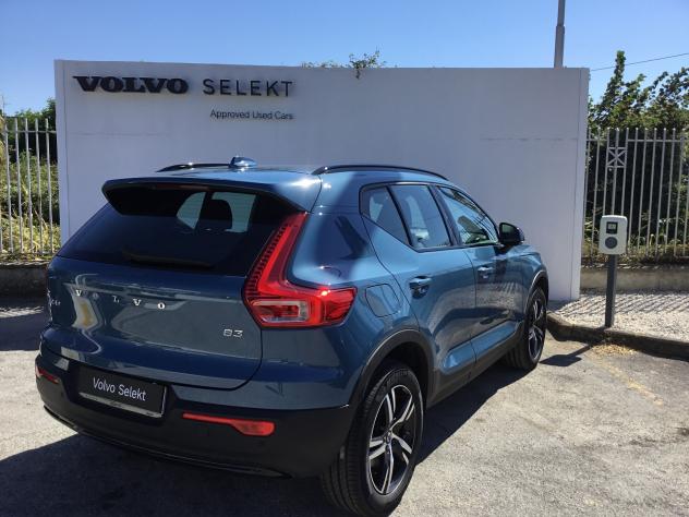Volvo XC40 B3 automatico Plus Dark - Foto 4