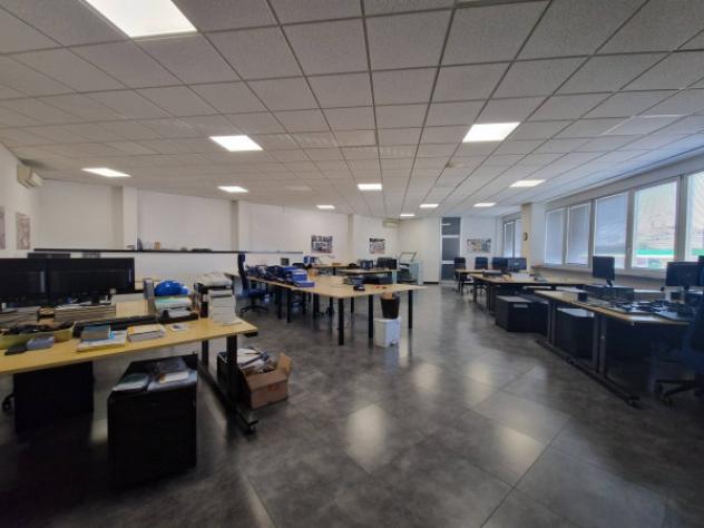 Immobile di 5670 m² con più di 5 locali in affitto a Abbiategrasso - Foto 13
