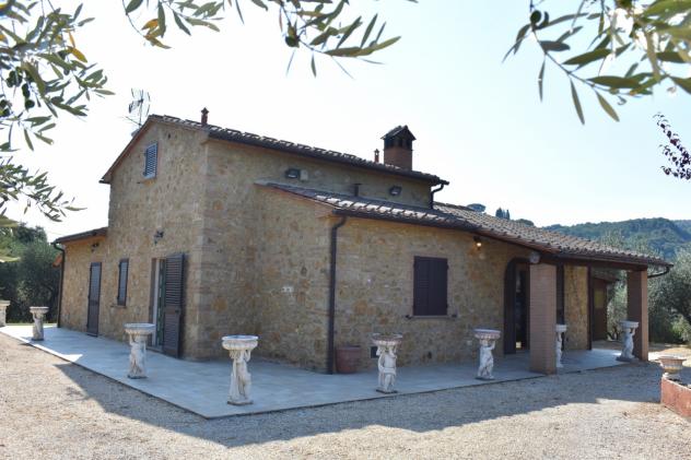 COLONICA di 5 vani e di 100 mq (VOLTERRA) rif. V 310